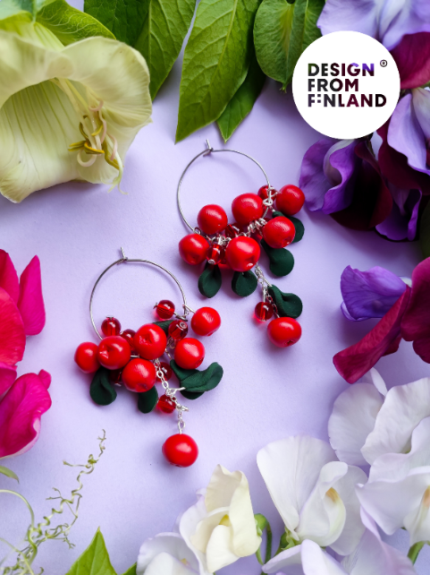 Puolukkapaikka -rengaskorvakorut