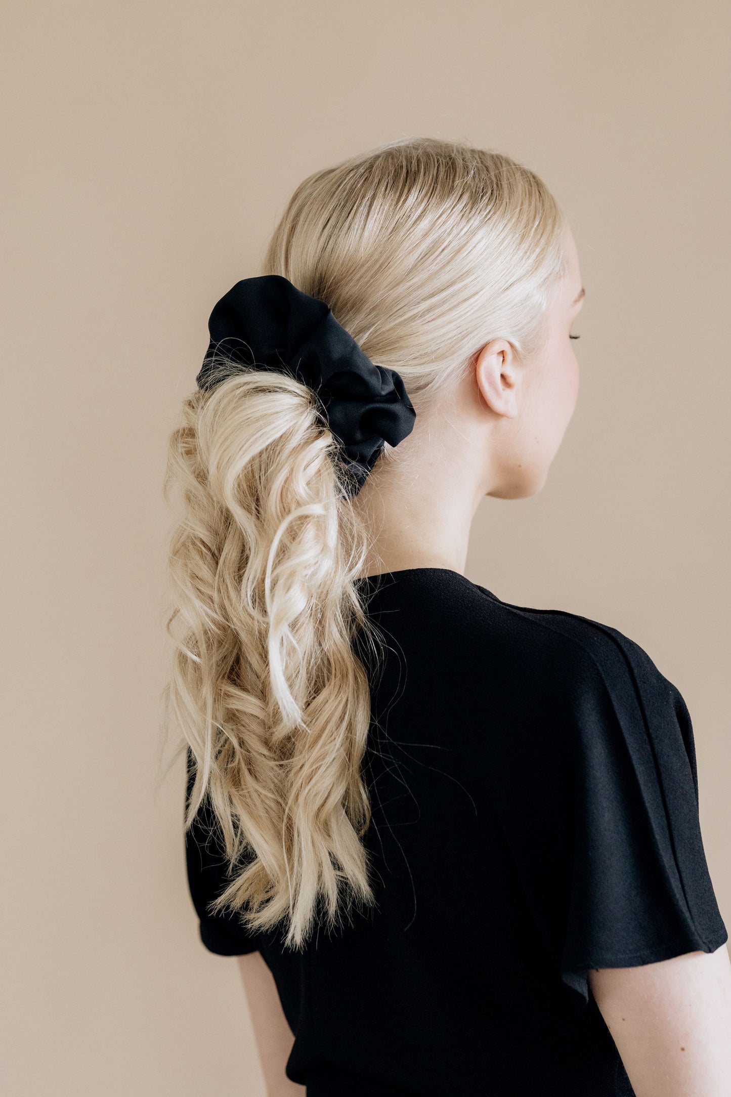 Black Swan Scrunchie