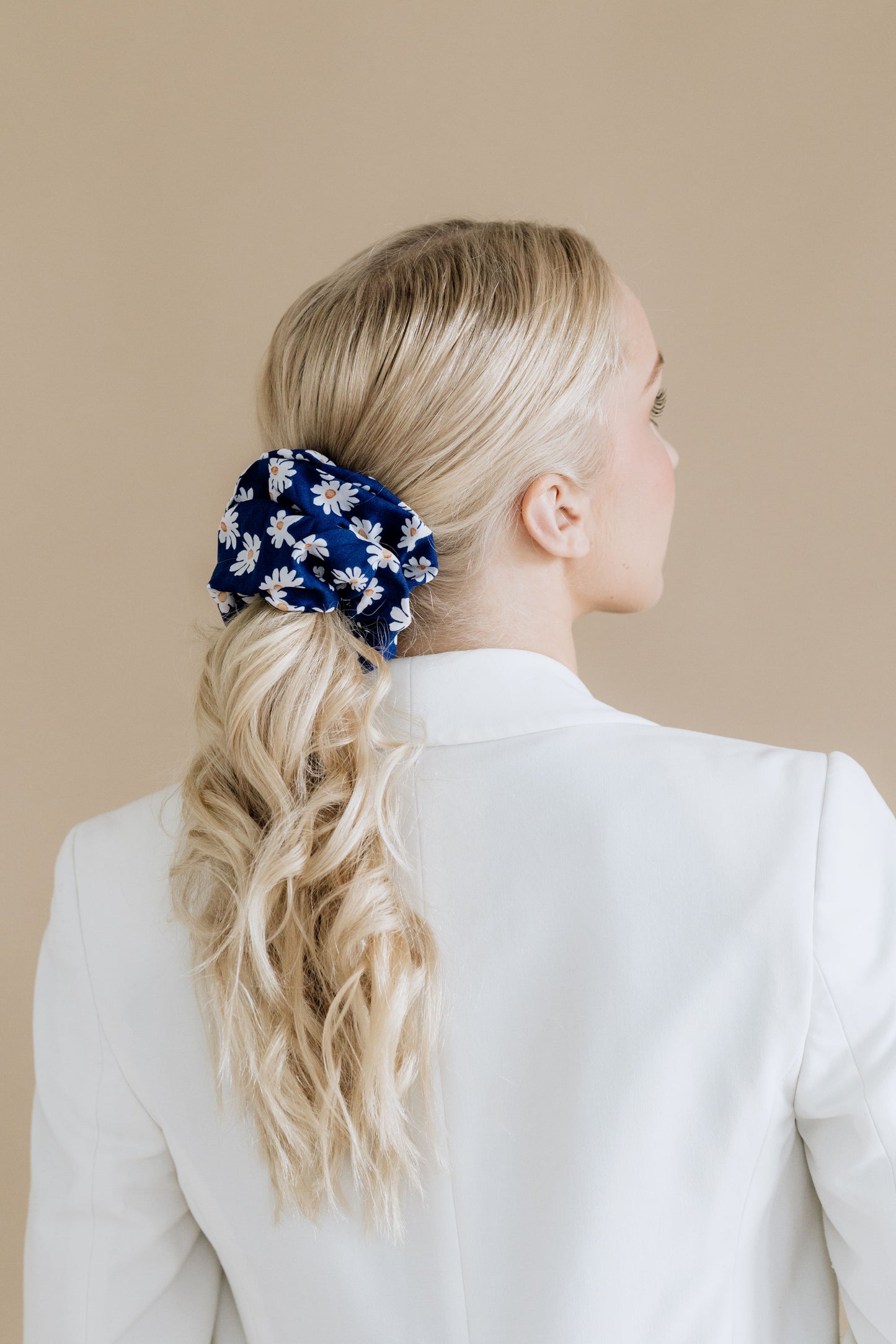 Daisy Scrunchie